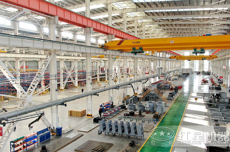 河南易彩堂破碎设备生产车间 河南易彩堂破碎设备生产车间