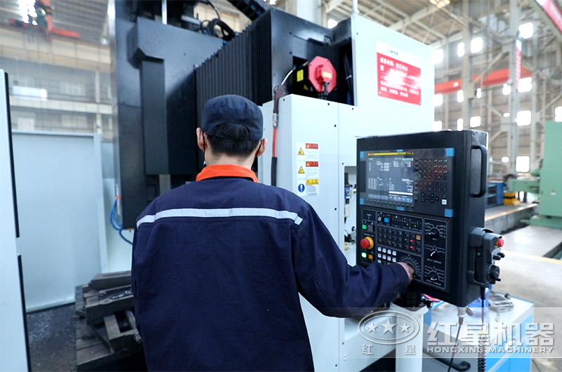 易彩堂技术人员作业中 易彩堂技术人员作业中